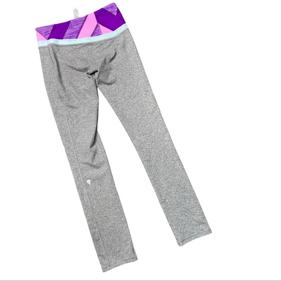 IVIVVA by Lululemon | Dedication yoga pants/tights/leggings - Picture 6 of 7